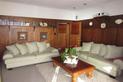 Photo of property in 7 Maire Street, Eastbourne, Lower Hutt, 5013
