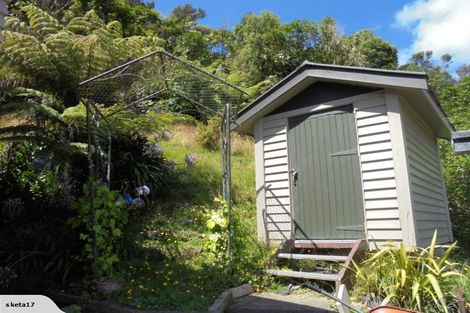 Photo of property in 32 John Street, Stokes Valley, Lower Hutt, 5019