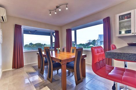 Photo of property in 18 Woodside Common, Westmorland, Christchurch, 8025