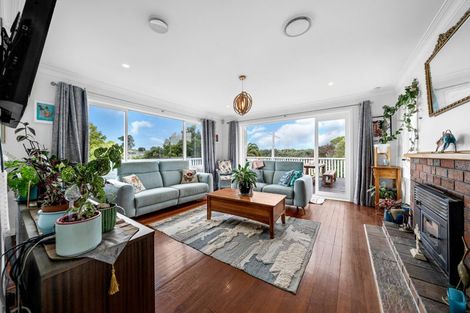 Photo of property in 43 Waimumu Road, Massey, Auckland, 0614