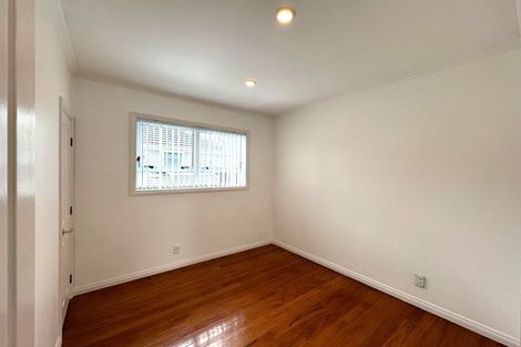 Photo of property in 37 Shortt Avenue, Mangere Bridge, Auckland, 2022