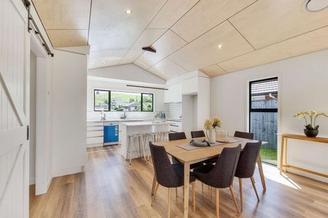 Photo of property in 11 Hamon Place, Pukehangi, Rotorua, 3015