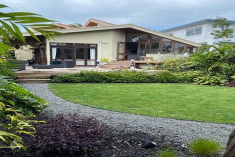 Photo of property in 107 Vauxhall Road, Narrow Neck, Auckland, 0624