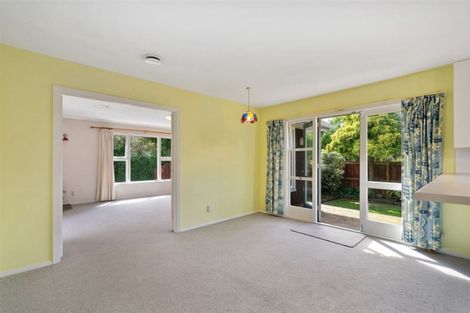Photo of property in 15 Cranbrook Avenue, Burnside, Christchurch, 8053
