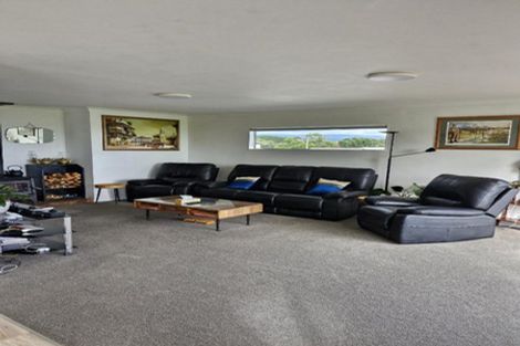 Photo of property in 17 Maui Place, Spotswood, New Plymouth, 4310