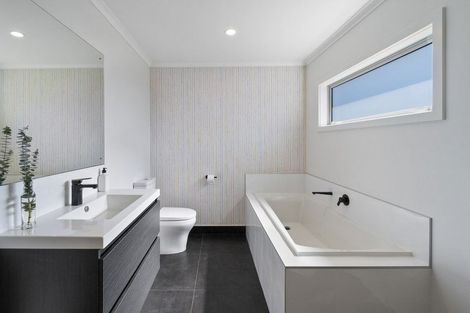 Photo of property in 6 Waimarama Court, Roslyn, Palmerston North, 4414