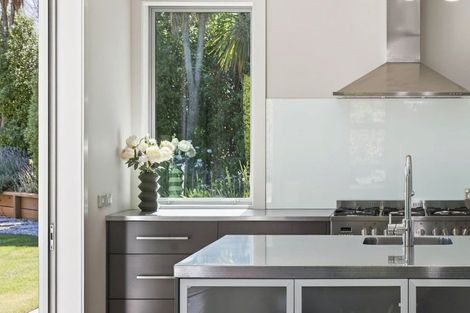 Photo of property in 28 Sam John Place, Lake Hawea, 9382