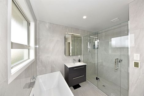 Photo of property in 7a Juniper Place, Burnside, Christchurch, 8053
