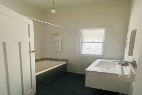 Photo of property in 731 Massey Road, Mangere, Auckland, 2022