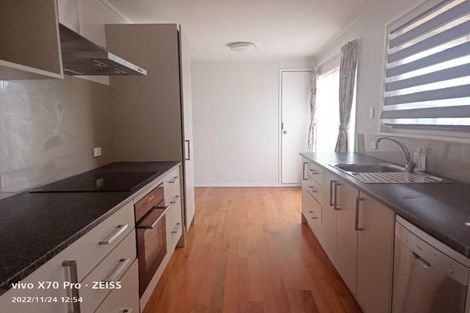 Photo of property in 108 Cascades Road, Pakuranga Heights, Auckland, 2010