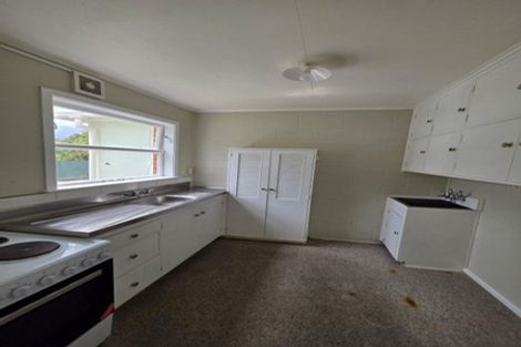 Photo of property in Oberon Flats, 48a Merton Street, Trentham, Upper Hutt, 5018