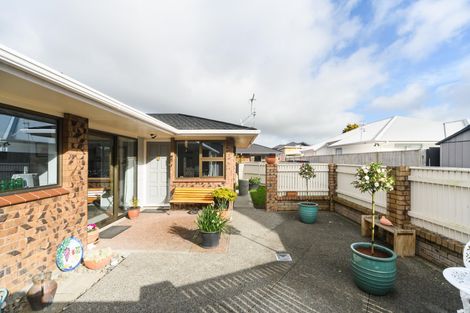 Photo of property in 166b Fitzherbert Avenue, West End, Palmerston North, 4410