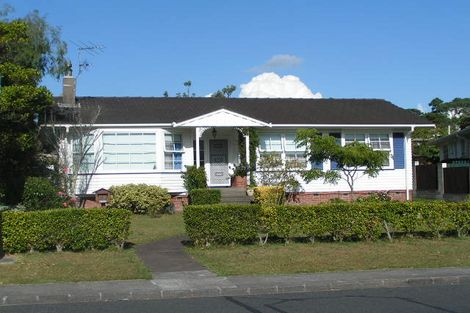 Photo of property in 93 Sunnynook Road, Forrest Hill, Auckland, 0620