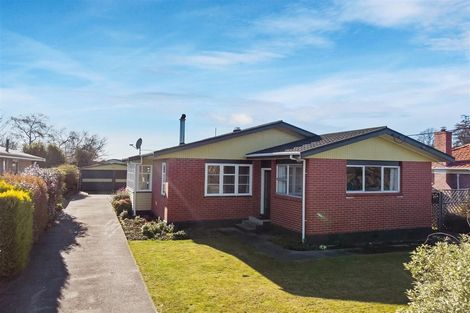 Photo of property in 6 Dash Street, Waimate, 7924