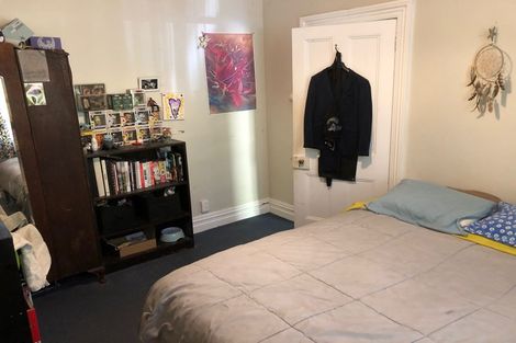 Photo of property in 121-123 Shakespeare Road, Bluff Hill, Napier, 4110