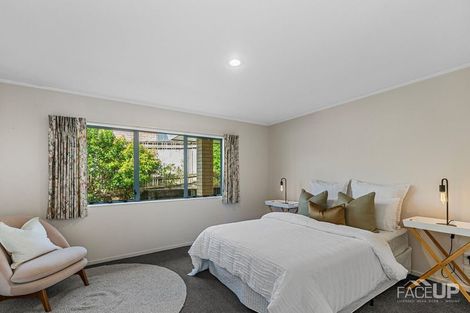 Photo of property in 1b Picasso Drive, West Harbour, Auckland, 0618