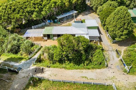 Photo of property in 18-20 Emerald Glen Road, Paekakariki, Paraparaumu, 5032