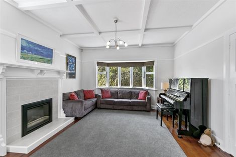 Photo of property in 12 Moana Road, Kelburn, Wellington, 6012