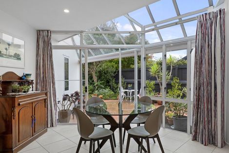 Photo of property in 20 Derenzy Place, Avonhead, Christchurch, 8042