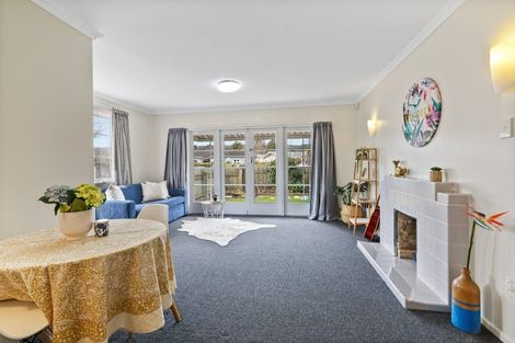 Photo of property in 119-121 Kings Crescent, Hutt Central, Lower Hutt, 5010