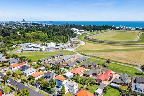 Photo of property in 3 Saddle Row, Welbourn, New Plymouth, 4310