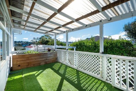 Photo of property in 33 Lincoln Park Avenue, Massey, Auckland, 0614