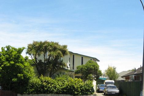 Photo of property in 10 Trist Place, Edgeware, Christchurch, 8013
