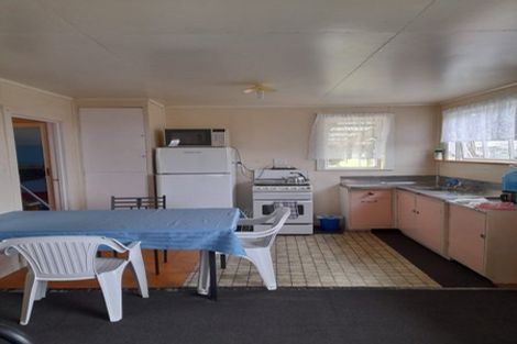 Photo of property in 409 Hokoroa Road, Tauwhareparae, Tolaga Bay, 4077