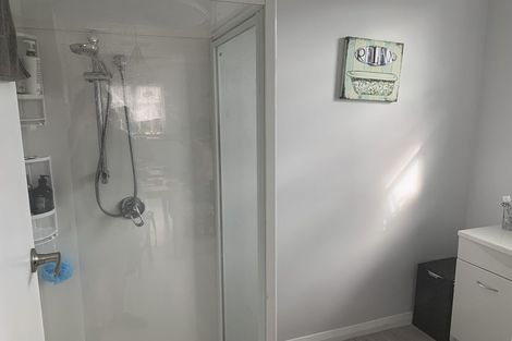 Photo of property in 16 York Street, Moera, Lower Hutt, 5010