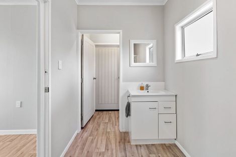 Photo of property in 19 Cureton Street, Morrinsville, 3300