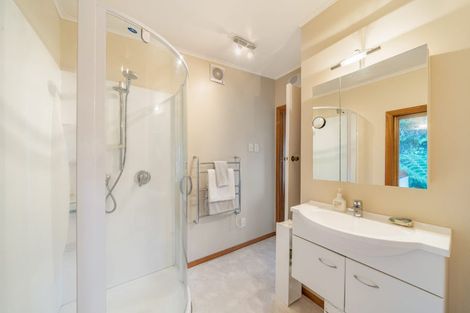 Photo of property in 27 Kotari Road, Days Bay, Lower Hutt, 5013