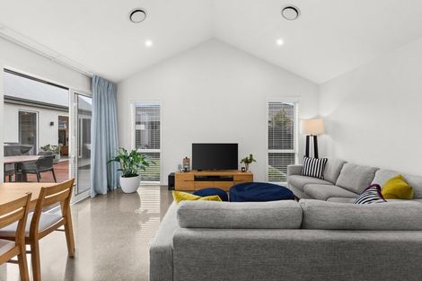 Photo of property in Lyndhurst Road, Frimley, Hastings, 4120