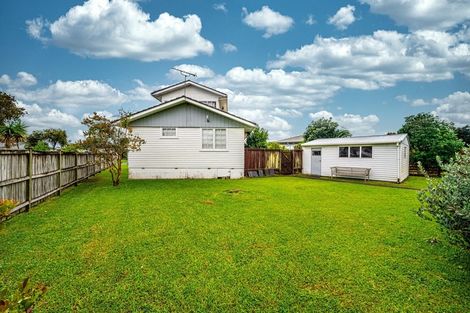 Photo of property in 109 Edgewater Drive, Pakuranga, Auckland, 2010