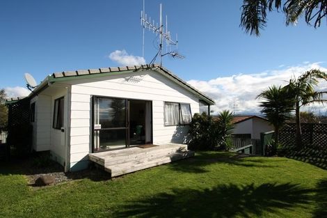Photo of property in 2/29 Philomel Crest, Welcome Bay, Tauranga, 3112