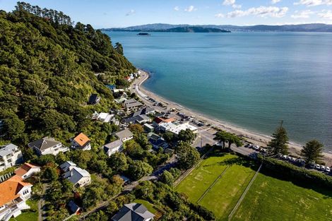 Photo of property in 10 Tui Road, Days Bay, Lower Hutt, 5013