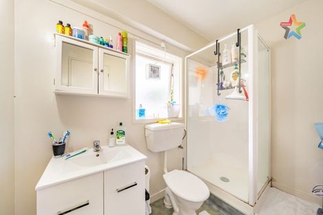 Photo of property in 2/21 Britannia Street, Petone, Lower Hutt, 5012