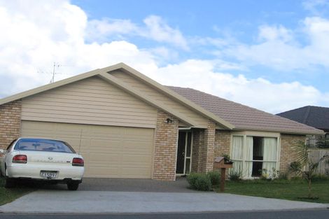 Photo of property in 8 Gordal Place, Flat Bush, Auckland, 2016
