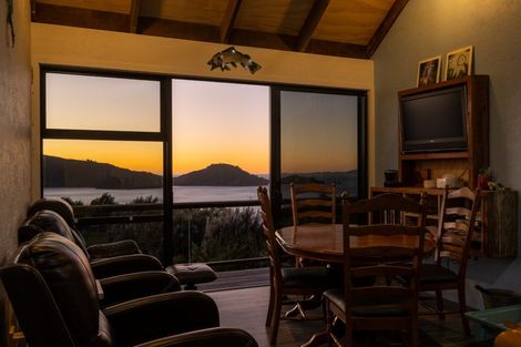 Photo of property in 1786 Port Underwood Road, Port Underwood, Picton, 7281