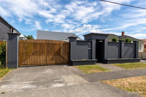 Photo of property in 33 Waiwhetu Road, Waiwhetu, Lower Hutt, 5010