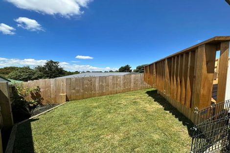 Photo of property in 78a Lincoln Park Avenue, Massey, Auckland, 0614