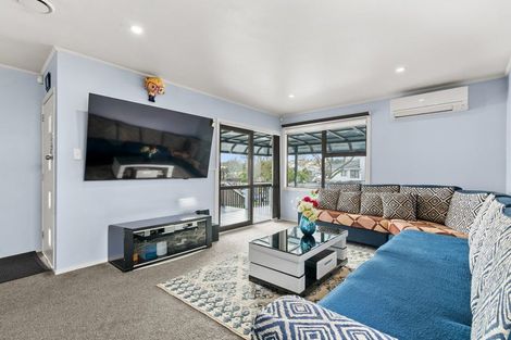 Photo of property in 97 Everglade Drive, Totara Heights, Auckland, 2105