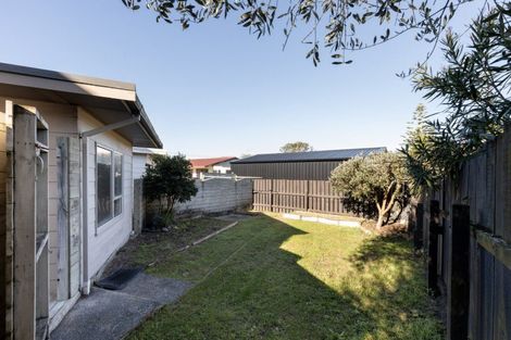 Photo of property in 144 Karewa Parade, Papamoa Beach, Papamoa, 3118