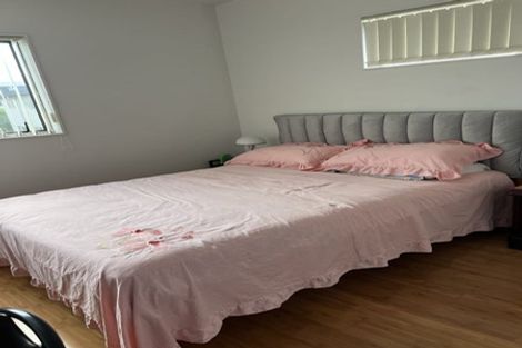 Photo of property in 13 Merlot Way, Te Atatu South, Auckland, 0610