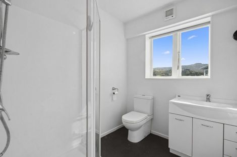 Photo of property in 19 Mascot Street, Tawa, Wellington, 5028