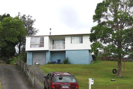 Photo of property in 30 Tawavale Crescent, Totara Vale, Auckland, 0629