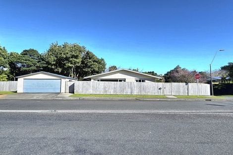 Photo of property in 235 Heta Road, Merrilands, New Plymouth, 4312