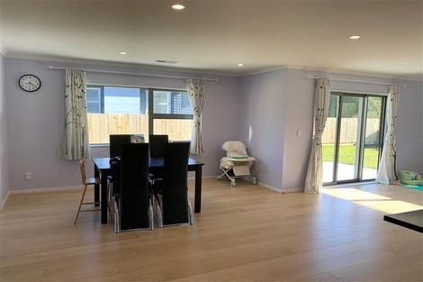 Photo of property in 5 Prestwich Rise, Churton Park, Wellington, 6037