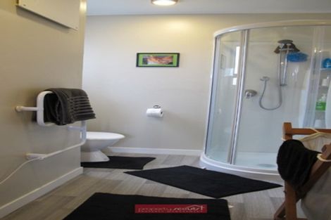 Photo of property in 4 Bathgate Street, South Dunedin, Dunedin, 9012