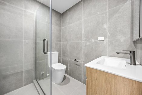 Photo of property in 40c Trentham Road, Papakura, 2110