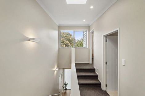 Photo of property in 3f Dallinghoe Crescent, Milford, Auckland, 0620